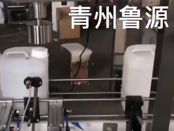 桶裝液體灌裝生產(chǎn)線
